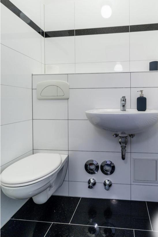 Homefy Oldtown - 6 People - 2 Bath - Balcony - Location Appartement Düsseldorf