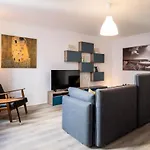 Homefy Oldtown - 6 People - 2 Bath - Balcony - Location * Düsseldorf