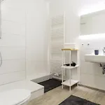 Homefy Oldtown - 6 People - 2 Bath - Balcony - Location Apartment Düsseldorf
