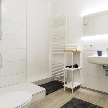 Homefy Oldtown - 6 People - 2 Bath - Balcony - Location Appartement Düsseldorf