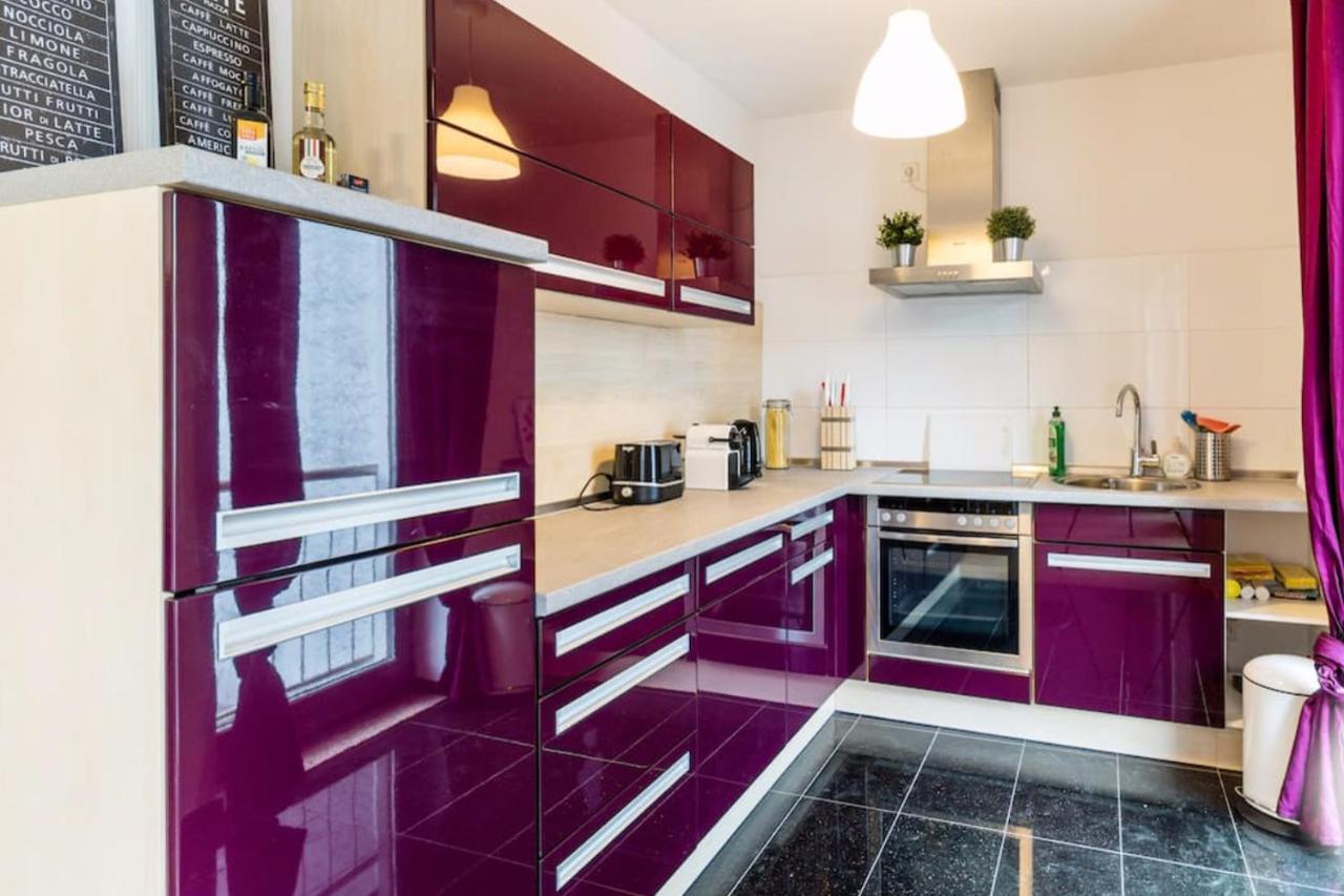 Appartement Homefy Oldtown - 6 People - 2 Bath - Balcony - Location Düsseldorf